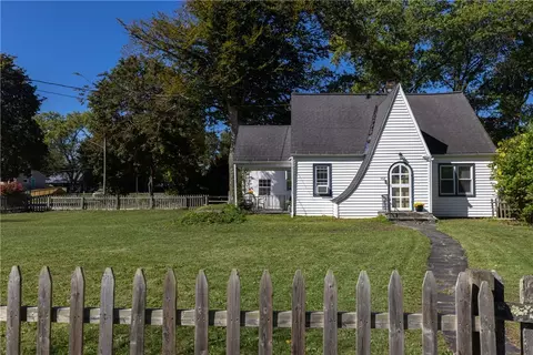 912 S Pine St, Horseheads, NY 14845