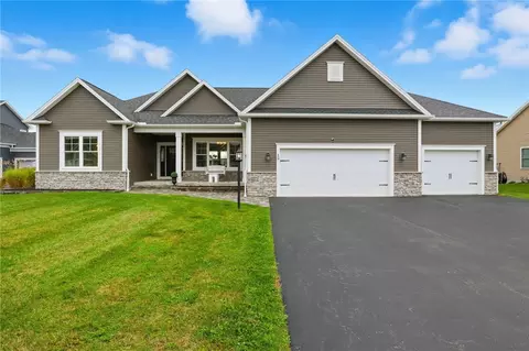 19 Lexton Way, Pittsford, NY 14534