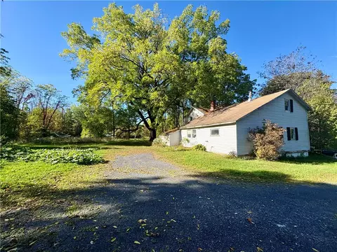 4913 Lasher Rd, North Rose, NY 14516