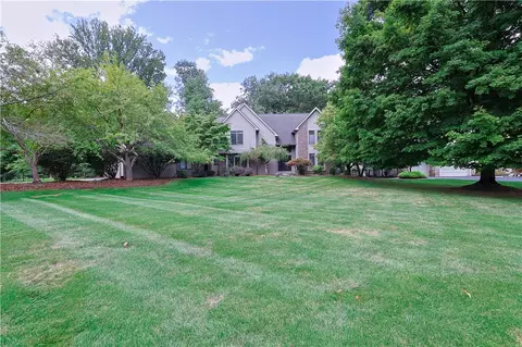 24 Lancashire Way, Perinton, NY 14534