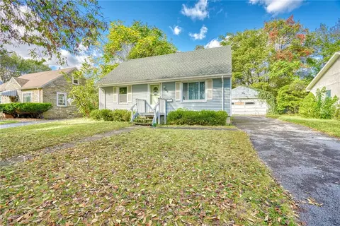 109 De Mallie St, Rochester, NY 14610