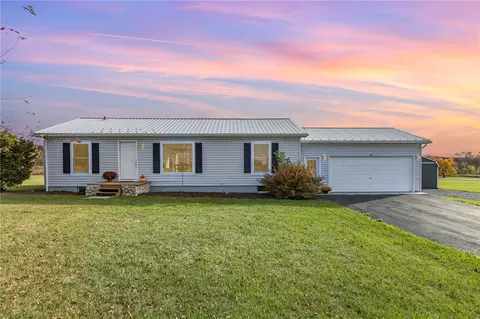 1016 Yale Farm Rd, Varick, NY 14541