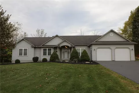 6661 Butera Dr, Sennett, NY 13021