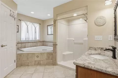 Bath - 83 Guygrace Ln, Webster, NY 14580 photo 2 of 5