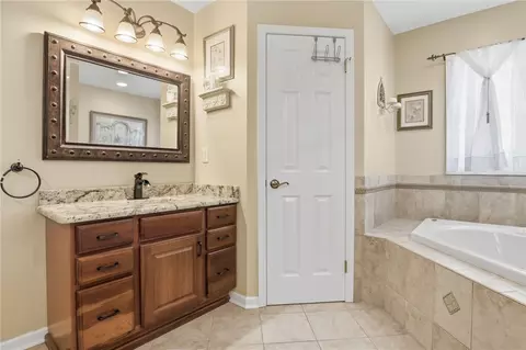Bath - 83 Guygrace Ln, Webster, NY 14580 photo 3 of 5