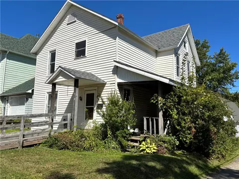8 S Edgar St, Kane, PA 16735