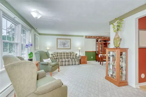 Living - 1127 Brooktree Ln, Webster, NY 14580 photo 2 of 4
