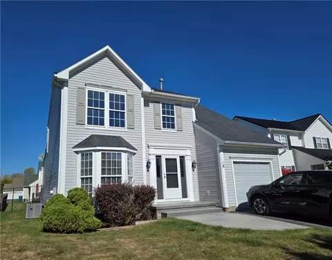 18 Lianne Dr, Greece, NY 14626