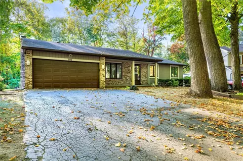 107 Hardwood Ln, Greece, NY 14616