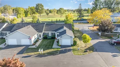 407 Hawley Dr, Canandaigua, NY 14424