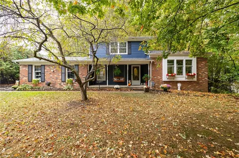 215 Straub Rd, Greece, NY 14626