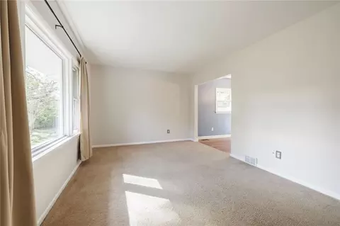 Living - 1829 Middle Rd, Rush, NY 14543 photo 2 of 4