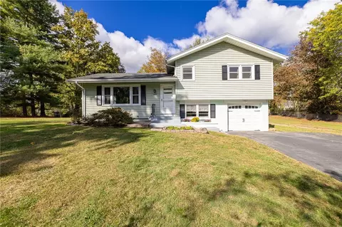 1829 Middle Rd, Rush, NY 14543