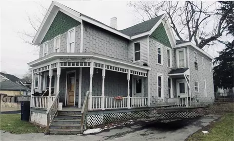159 Canal St, Lyons, NY 14489