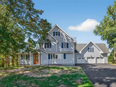 606 Bangs Rd, Riga, NY 14428