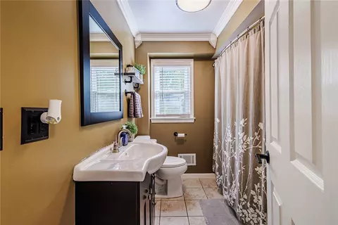Bath - 671 Adeline Dr, Webster, NY 14580 photo 1 of 3