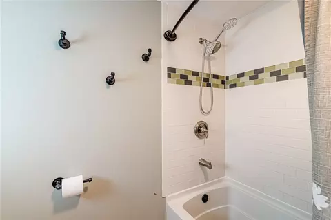 Bath - 671 Adeline Dr, Webster, NY 14580 photo 3 of 3