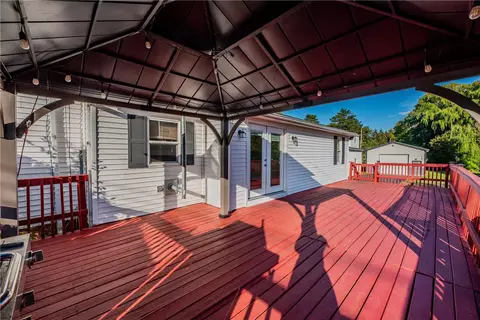 230 Phillips Rd, Webster, NY 14580 photo 39