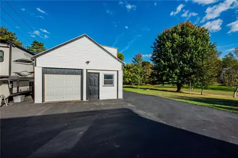 230 Phillips Rd, Webster, NY 14580 photo 44