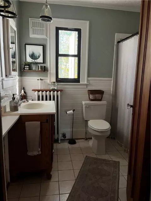 Bath - 404 List Ave, Irondequoit, NY 14617 photo 1 of 2