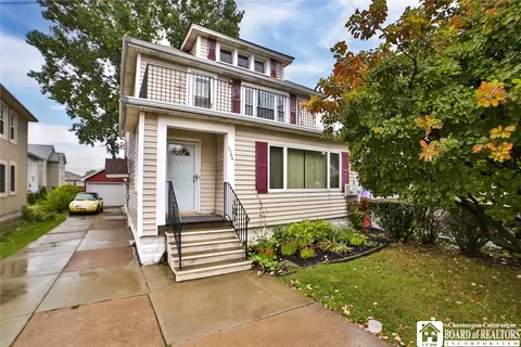 3344 Genesee St, Cheektowaga, NY 14225