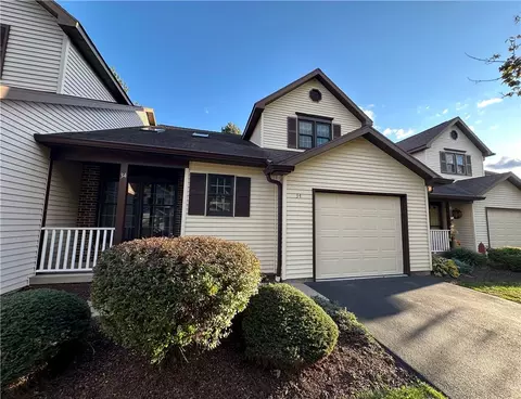 34 Pumpkin Hl, Chili, NY 14624