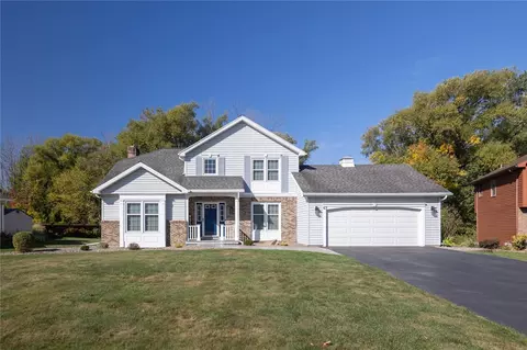 63 Brandon Cir, Greece, NY 14612