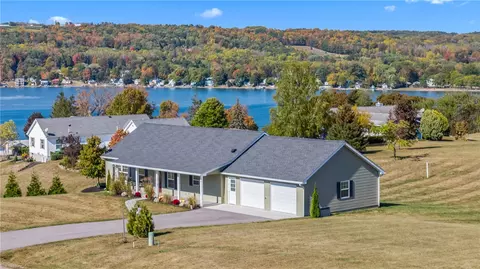 4 Keuka View Estates Rd, Milo, NY 14527
