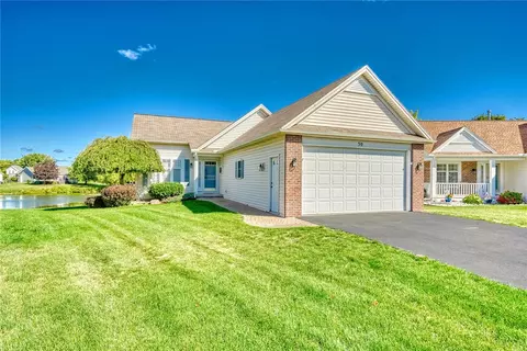 30 Shiloh Ct, Greece, NY 14612