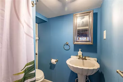 Bath - 10 Chimayo Rd, Irondequoit, NY 14617 photo 4 of 4