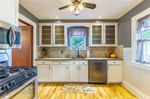 Kitchen - 10 Chimayo Rd, Irondequoit, NY 14617 photo 1 of 3