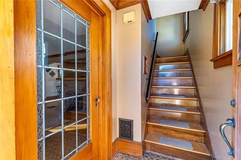 Entry Way - 10 Chimayo Rd, Irondequoit, NY 14617 photo 1 of 4