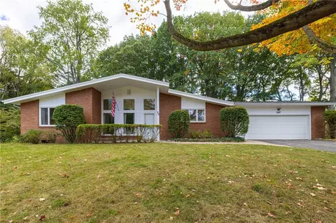 50 Blossom Cir E, Brighton, NY 14610