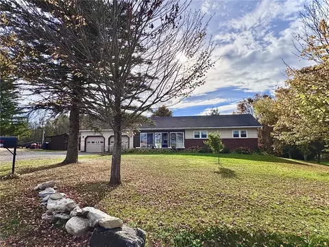 290 Little Lakes Rd, Warren, NY 13439