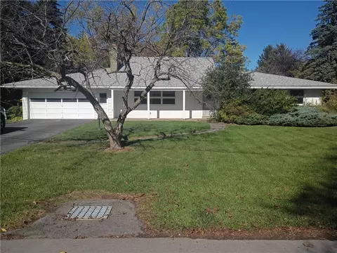 6 Thistlewood Ln, Fayetteville, NY 13066