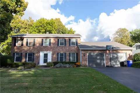 302 Pinebrook Dr, Greece, NY 14616