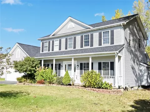 28 Cape Henry, West Henrietta, NY 14586