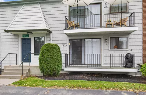 27 Great Wood Ct # -8, Perinton, NY 14450