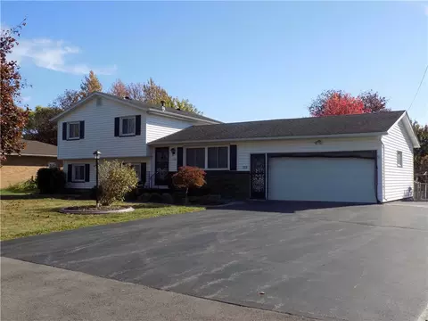 1173 Hinchey Rd, Gates, NY 14624