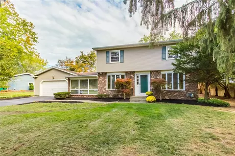 15 Stuyvesant Rd, Pittsford, NY 14534