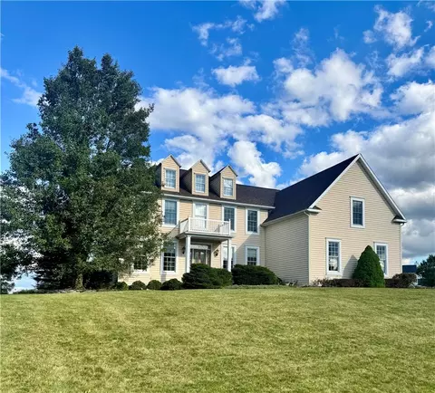 20 Chelsea Dr, Horseheads, NY 14845