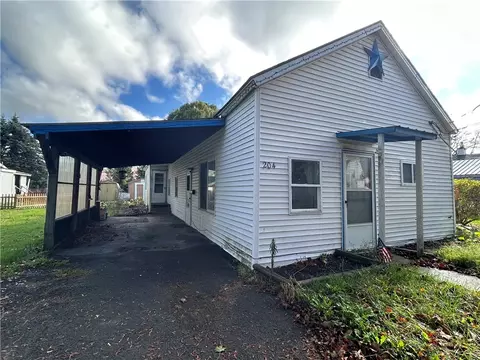 204 N Porter St, Dix, NY 14891