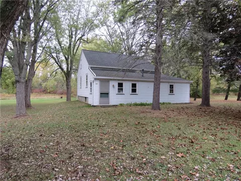 101 Attridge Rd, Chili, NY 14428