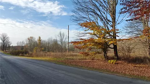 325 White Rd, Parish, NY 13131