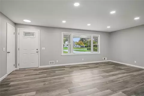 Living - 561 Whiting Rd, Webster, NY 14580 photo 3 of 6