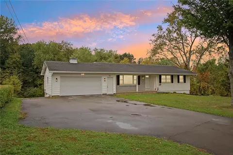 Exterior - 561 Whiting Rd, Webster, NY 14580 photo 2 of 6