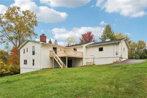 Exterior - 561 Whiting Rd, Webster, NY 14580 photo 5 of 6