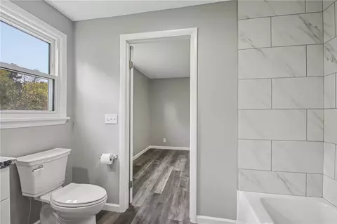 Bath - 561 Whiting Rd, Webster, NY 14580 photo 2 of 3