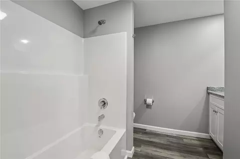 Bath - 561 Whiting Rd, Webster, NY 14580 photo 3 of 3