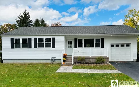 Exterior - 2 12 Eagle St, Hanover, NY 14062 photo 3 of 4